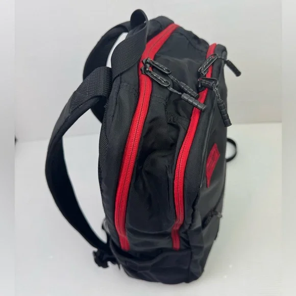 Timbuk2 Backpack OS Black Red Zippers Slim laptop travel commuter READ FLAWS - Picture 4 of 16